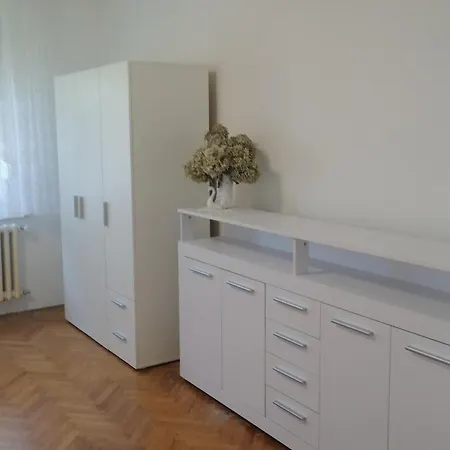 Vidiecky Dom Nyaraló