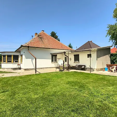 Vidiecky Dom Holiday home *